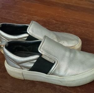 Kendal & Kylee slip ons